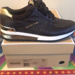 Brand new Michael Kors Sneakers